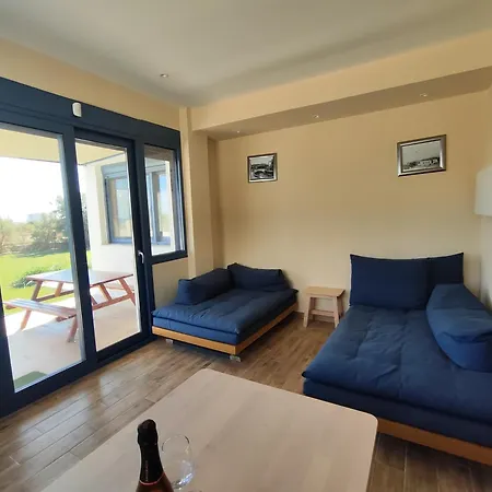 Bluetel Lejlighed Lixouri